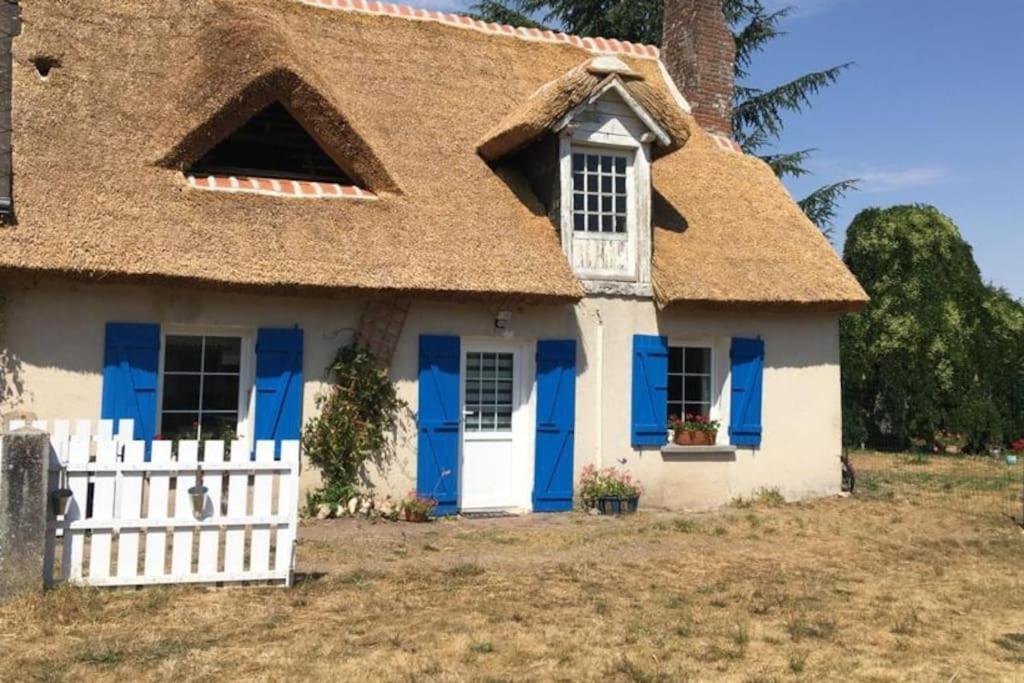 Chaumiere Avec Sa Toiture Recouverte De Chaume !!! Donnemain-Saint-Mames ภายนอก รูปภาพ